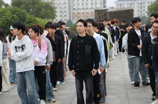 1762829719817088602.png 1762829719817088602.png