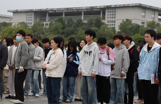 1762829754168038163.png 1762829754168038163.png